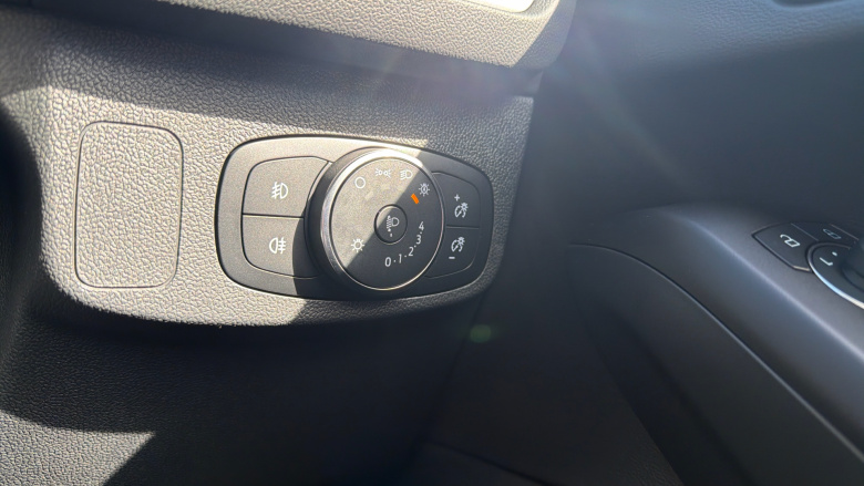 Ford Focus 1.0 EcoBoost Hybrid mHEV 155 ST-Line X Ed 5dr Auto Petrol Hatchback